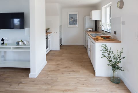 Generous newly fitted kitchen with all new appliances.