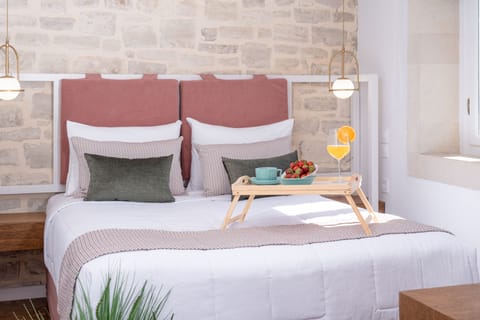 Relax in the double bedroom.