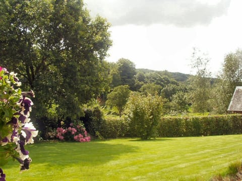 The private garden is in sunshine all day.