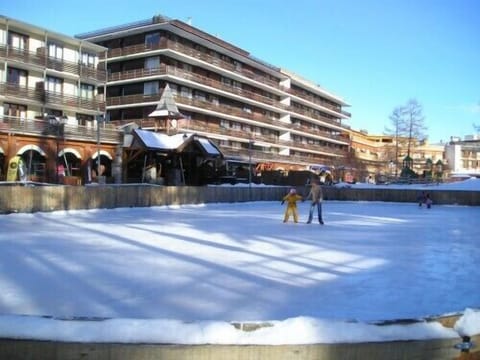 Snow and ski sports