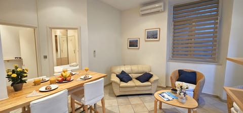 Living / dining area