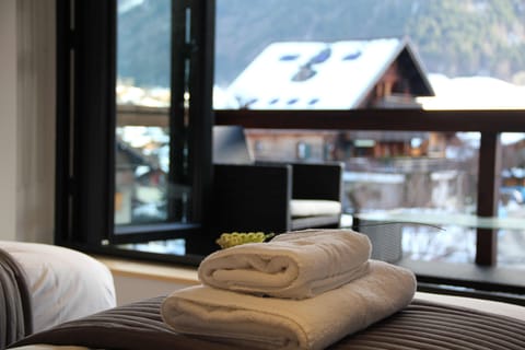 // Mountain holidays made easy with luxury
