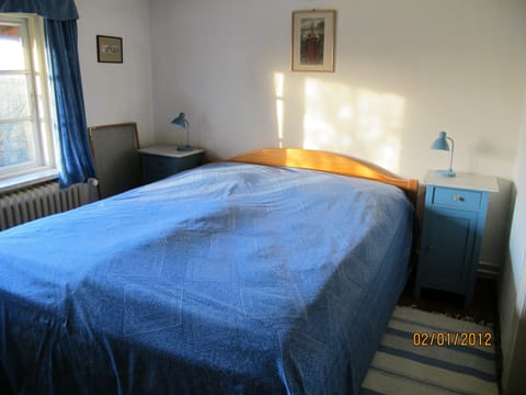 3 bedrooms, iron/ironing board, free WiFi, wheelchair access