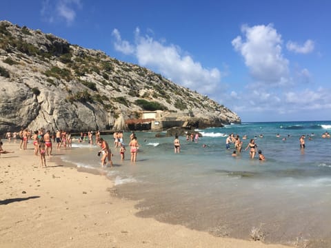 Beach nearby, sun loungers