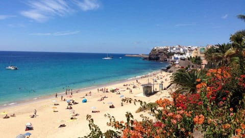 Beach nearby, sun loungers