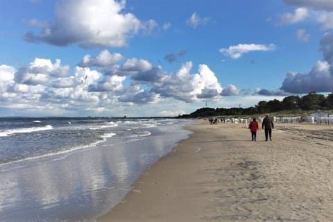 Beach nearby, beach towels