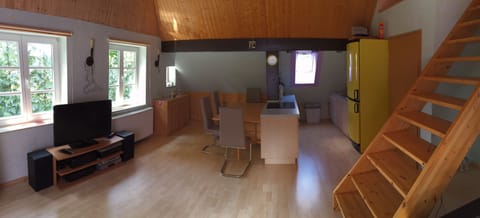 Holidays on Lake Ivenacker - cosiness in the attic with a view of the park Apartment in Mecklenburgische Seenplatte