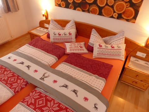 2 bedrooms, in-room safe, cribs/infant beds, travel crib