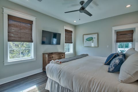 2nd Floor King Bedroom w/ Private Bath (Walk In Shower)