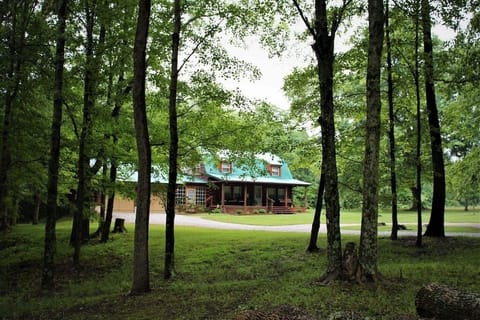 Sonshine Cabin is
like a your own private park