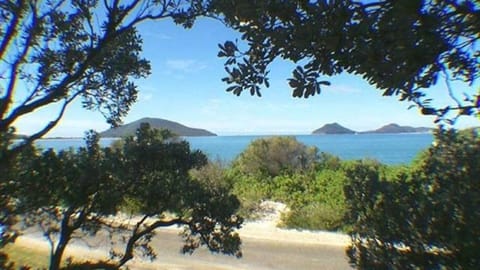 Beach nearby, sun loungers, beach towels