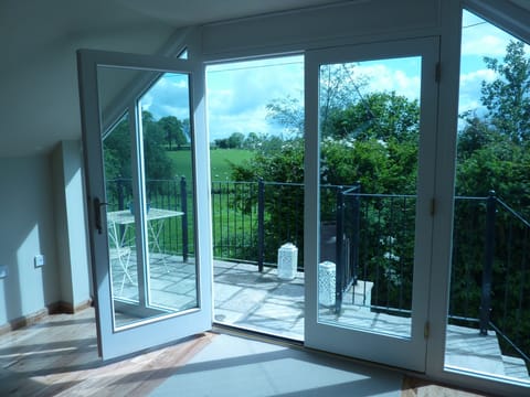 Entrance and balcony