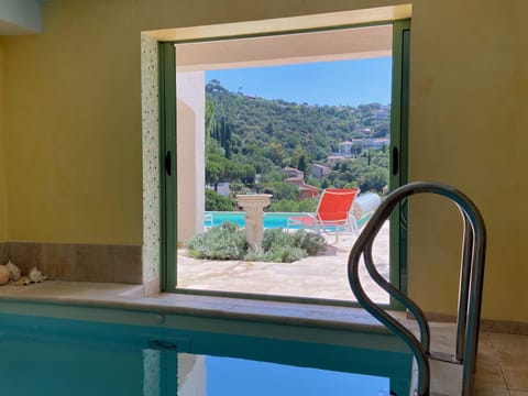 Indoor pool, outdoor pool