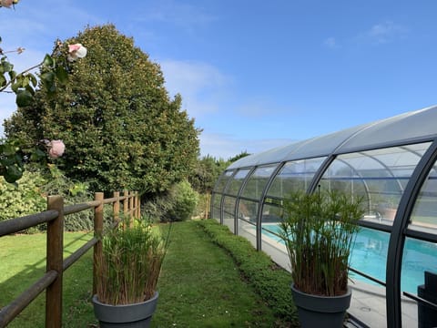 Indoor pool, outdoor pool