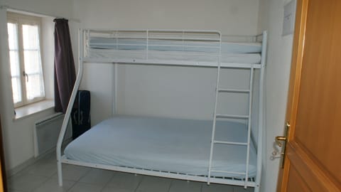 1 bedroom, iron/ironing board