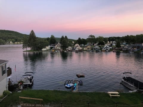 Beautiful sunset at the lake!