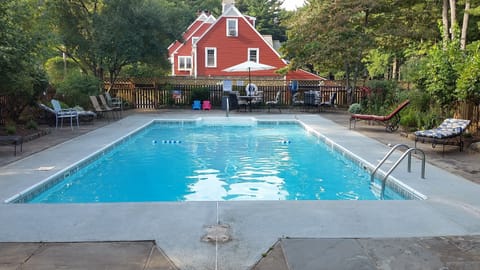 YOUR OWN HEATED POOL