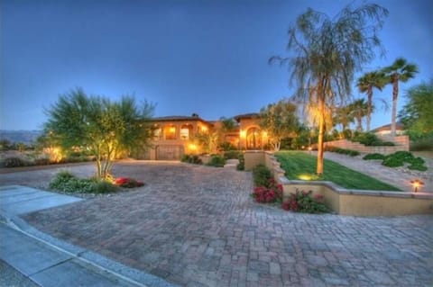 Private Gated Comunity with extended Parking for Wedding Guests