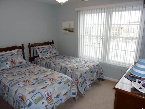 4 bedrooms, iron/ironing board, free WiFi, wheelchair access