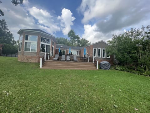 Have a dinner party for 20 on the deck.