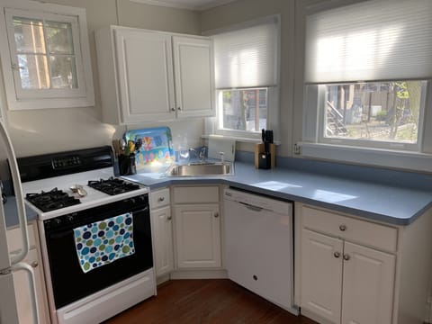 Fully equipped kitchen