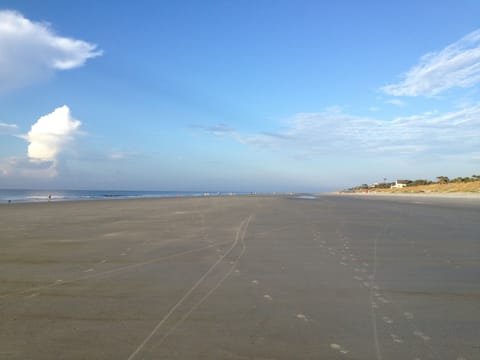 Beach nearby, sun loungers