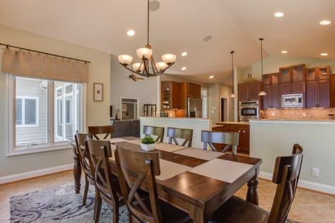 Spacious Seating for 8.  Extra Table & Chairs Available 