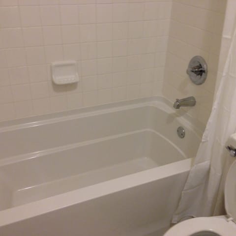 Bathroom 2 - soaking tub