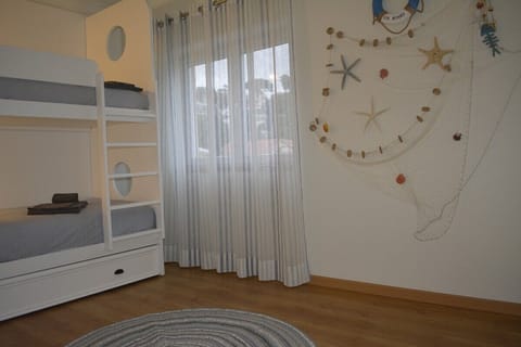 3 bedrooms, iron/ironing board, travel crib, WiFi