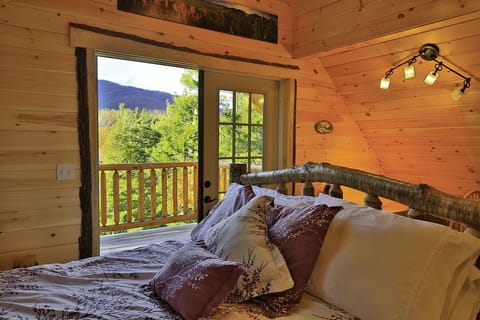 Wilminton Range Chalet has views from the bed!