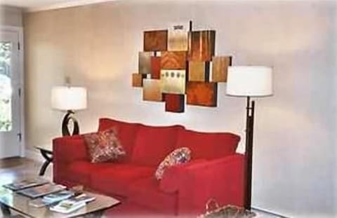 Living Room (sleep sofa)