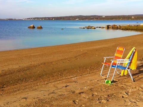 Beach nearby, beach towels