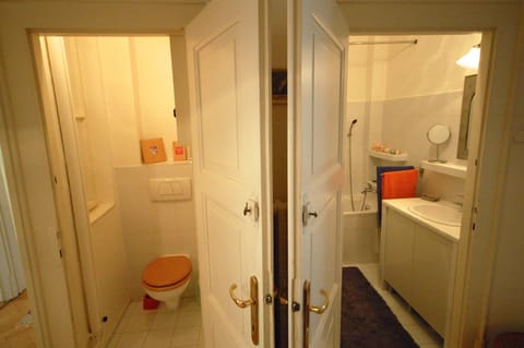 Combined shower/tub, hair dryer, towels, toilet paper