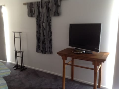 3 bedrooms, iron/ironing board, WiFi, wheelchair access