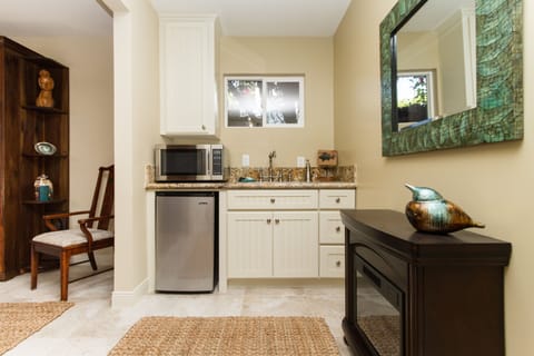 Kitchenette in second bedroom