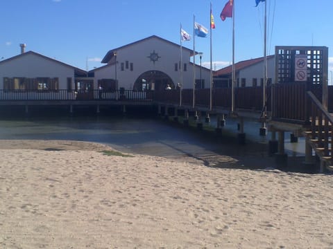 Beach nearby, sun loungers, beach towels