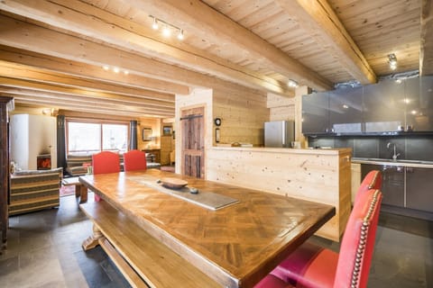 Big 3m table
Nature Ski Lodge Sterwen