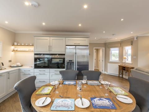 Kitchen/dining with views acroos Old Course.