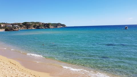 Beach nearby, sun loungers