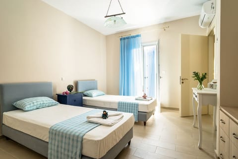 Villa de lujo de 2 dormitorios con piscina privada en Assos Chalet in Asos