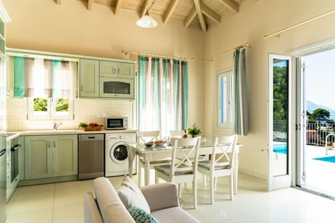 Villa de luxe avec 2 chambres et piscine privée à Assos Villa in Asos