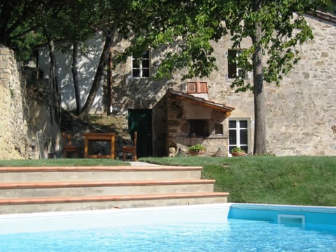 Detail of terrace and pizza oven