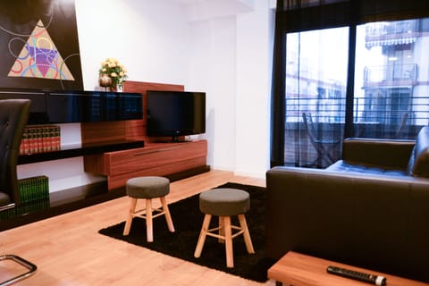 Living area | TV, books, offices
