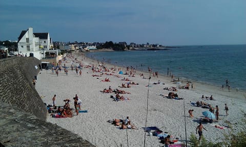 Beach nearby, sun loungers