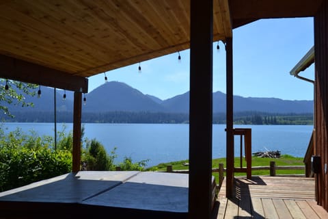 Hot tub off deck with a view!