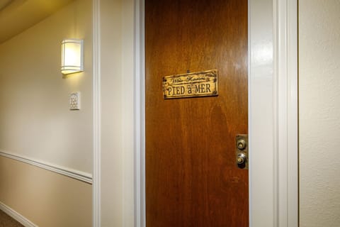 Pied a Mer awaits you....