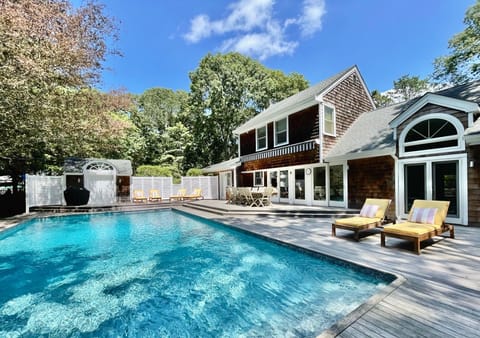Stunning, large fast-heating pool; beautiful deck with plenty of lounge seating