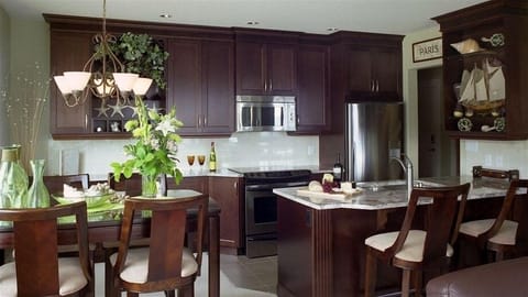 Deluxe Kitchen with all you need to create that something special 