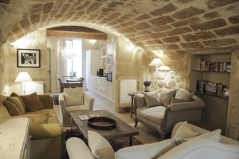 Living Room / Kitchen