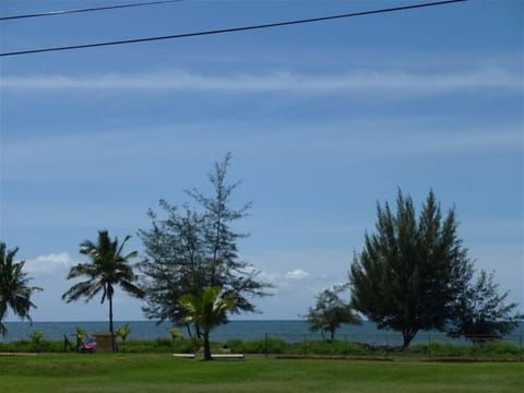 Wide ocean view from the front lanai